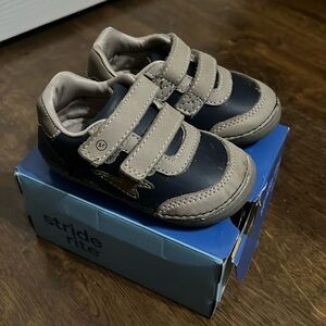 Stride rite baby size 5.5